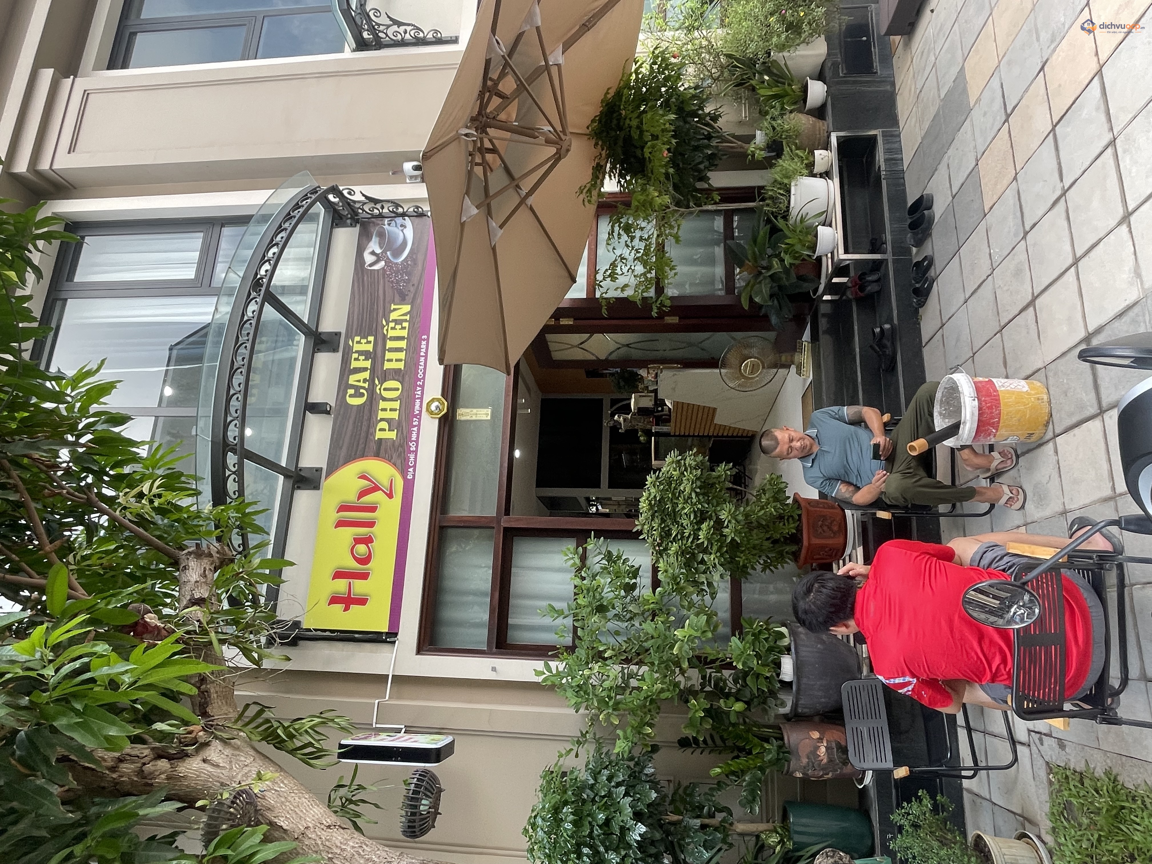 Cafe Hally