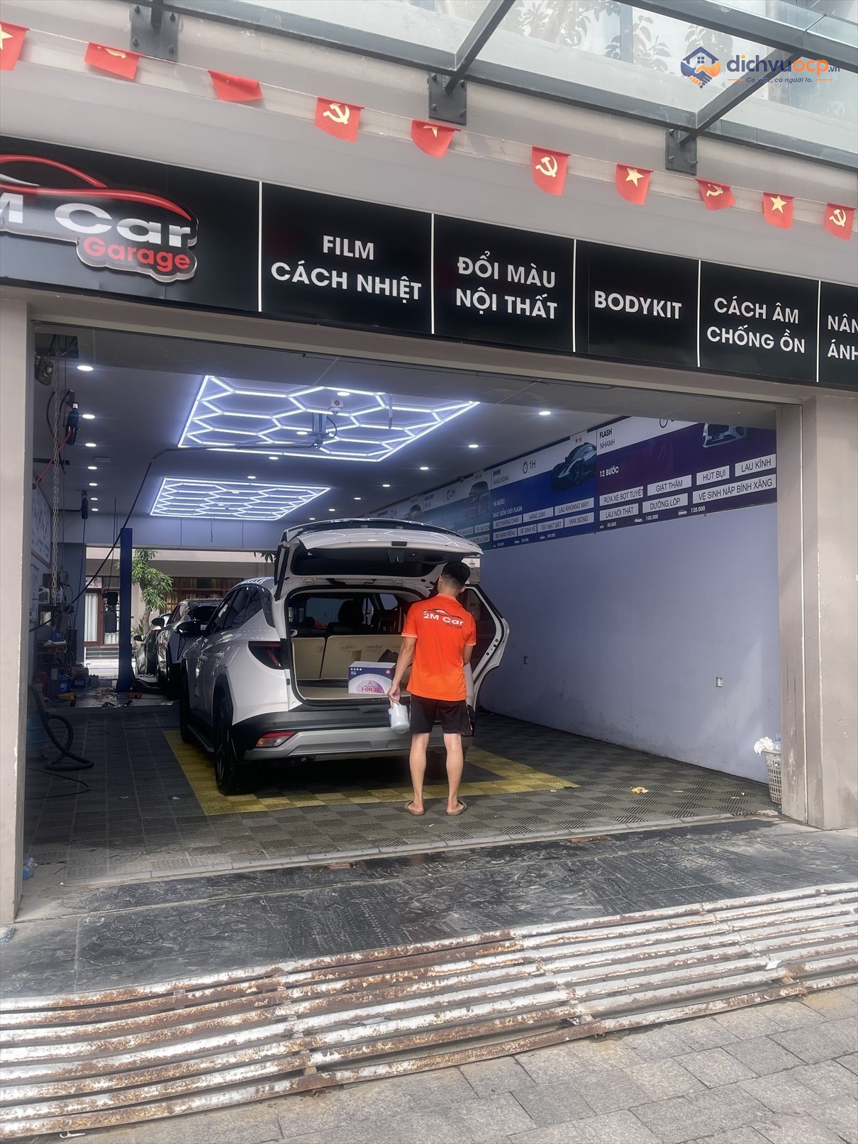Trung tâm chăm sóc và độ xe 2M Car