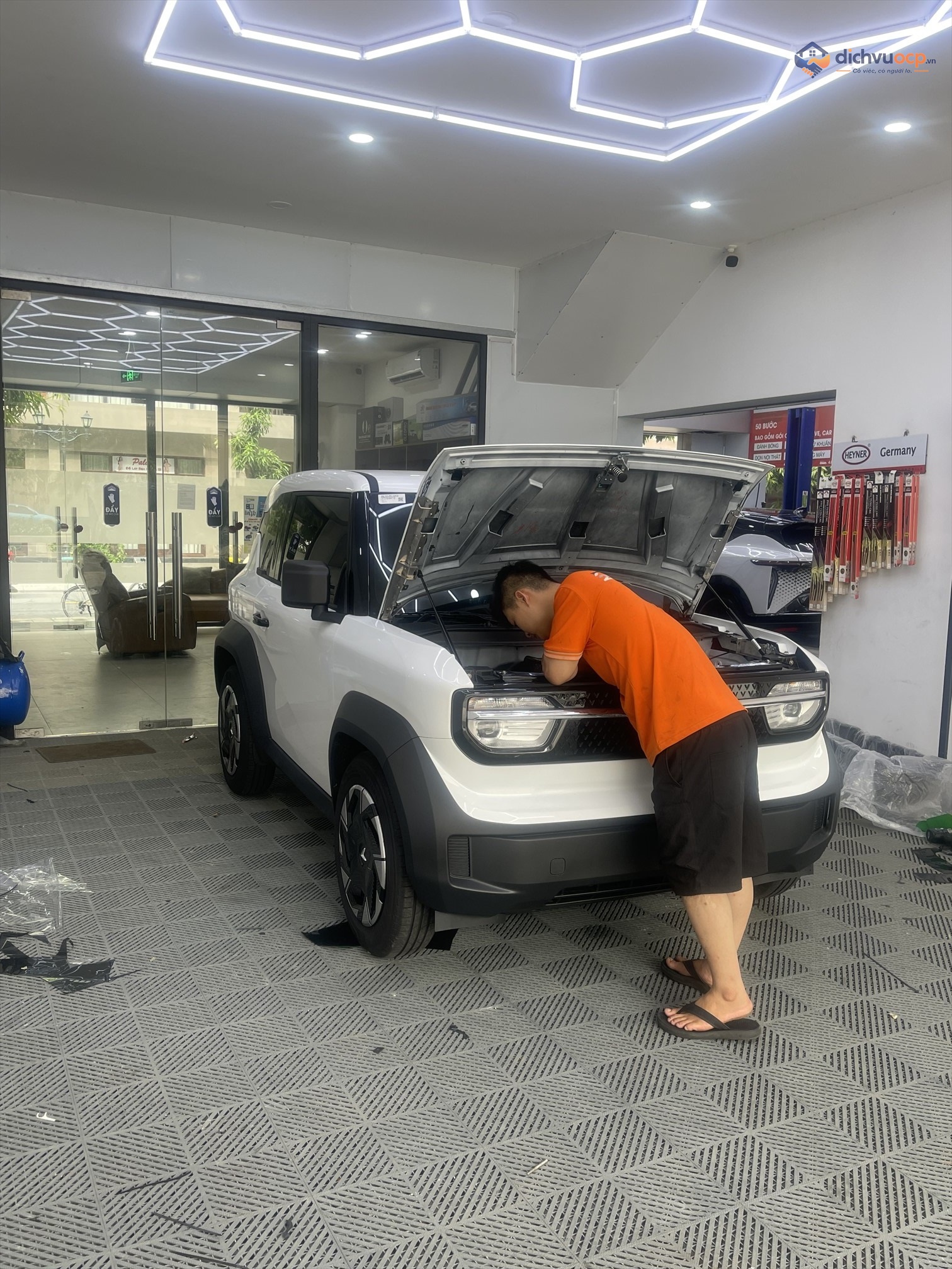 Image 7 of Trung tâm chăm sóc và độ xe 2M Car