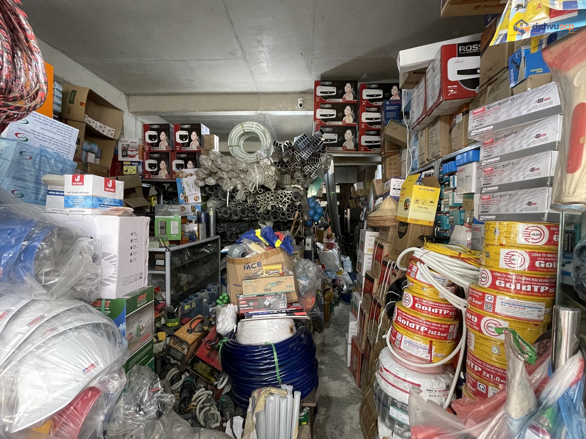 Cửa hàng Linh Huyền
